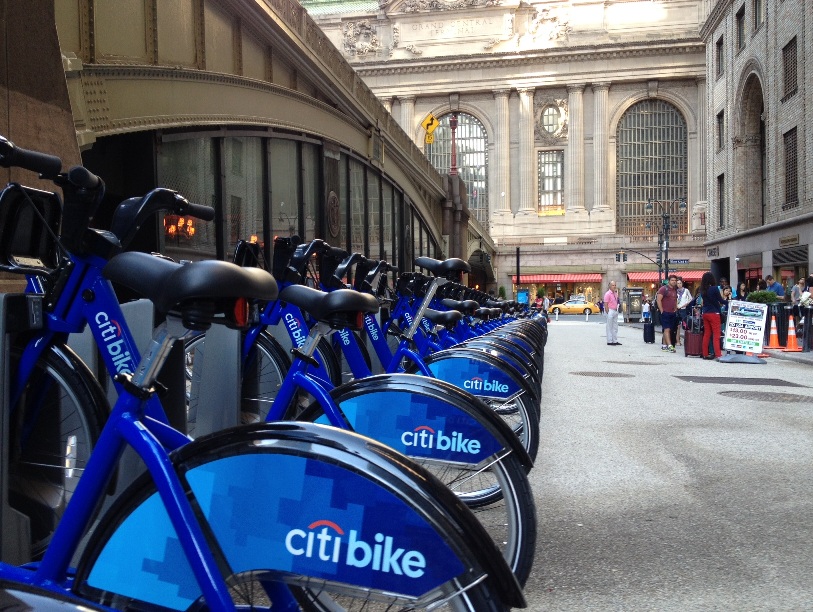 Citi Bike station outside Grand Central Terminal. | Photo: Ben Rosenblatt