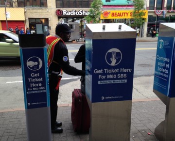 New York City Transit staff were on hand to help new SBS riders with off-board fare payment. | Photo: Joseph Cutrufo/TSTC